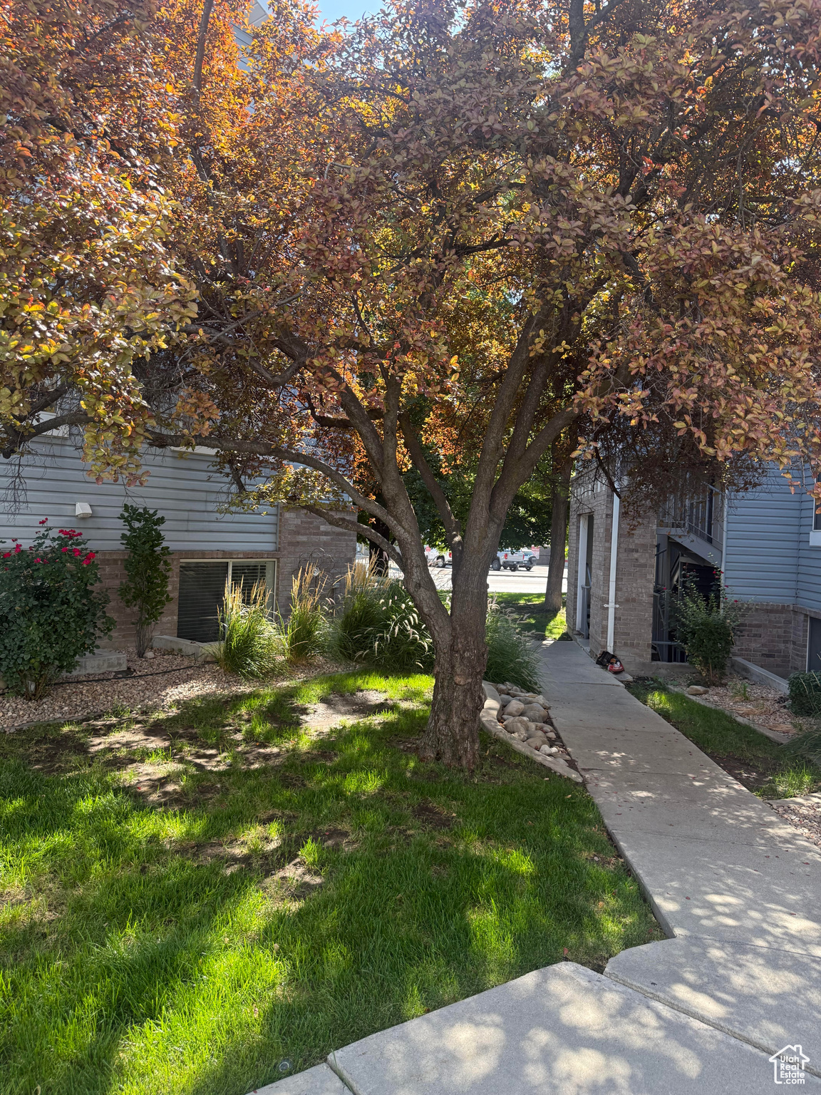 RIVERSIDE AVE CONDO - Residential