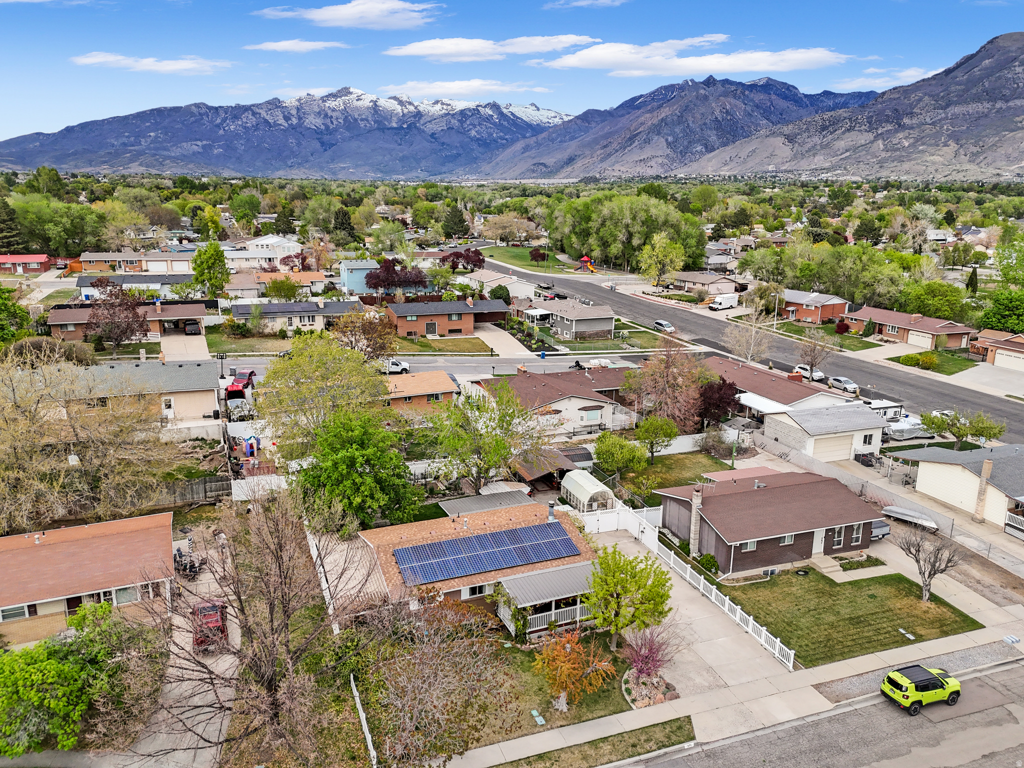 PEBBLE CREEK ESTATES - Residential