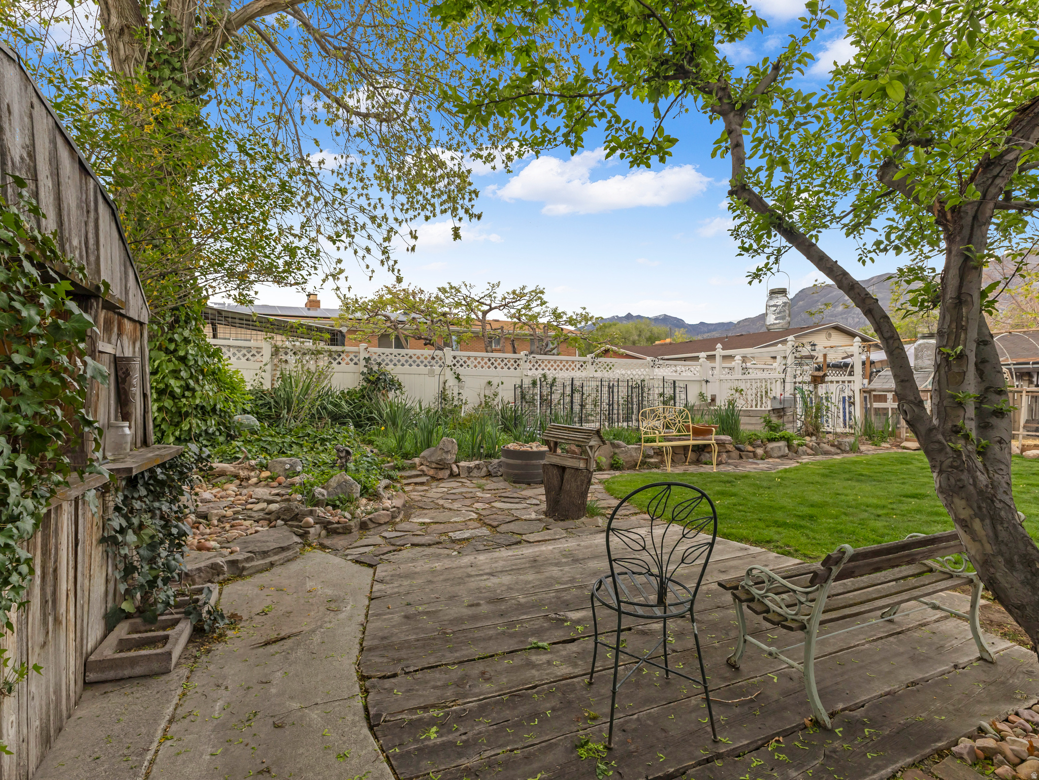 PEBBLE CREEK ESTATES - Residential