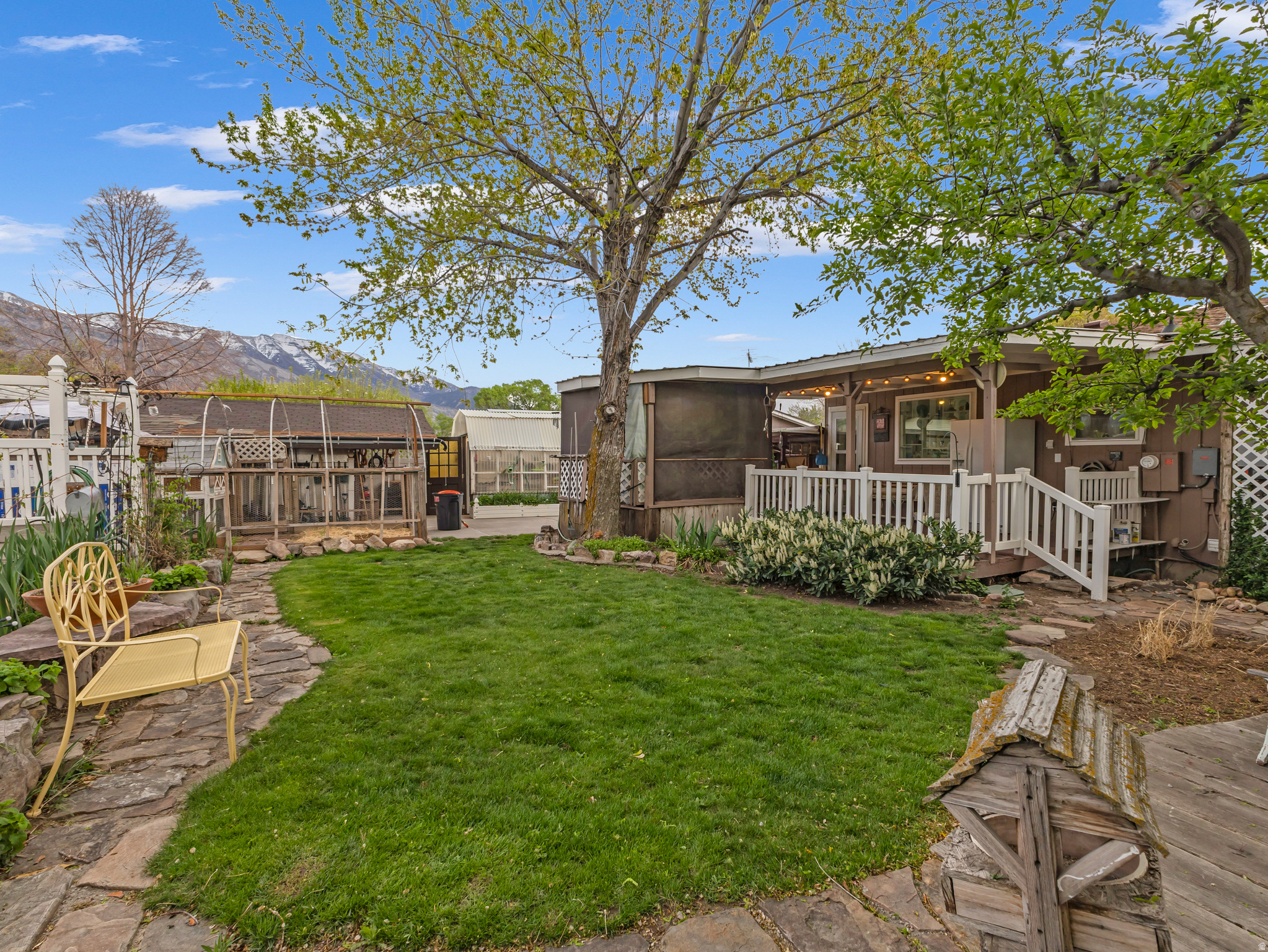 PEBBLE CREEK ESTATES - Residential