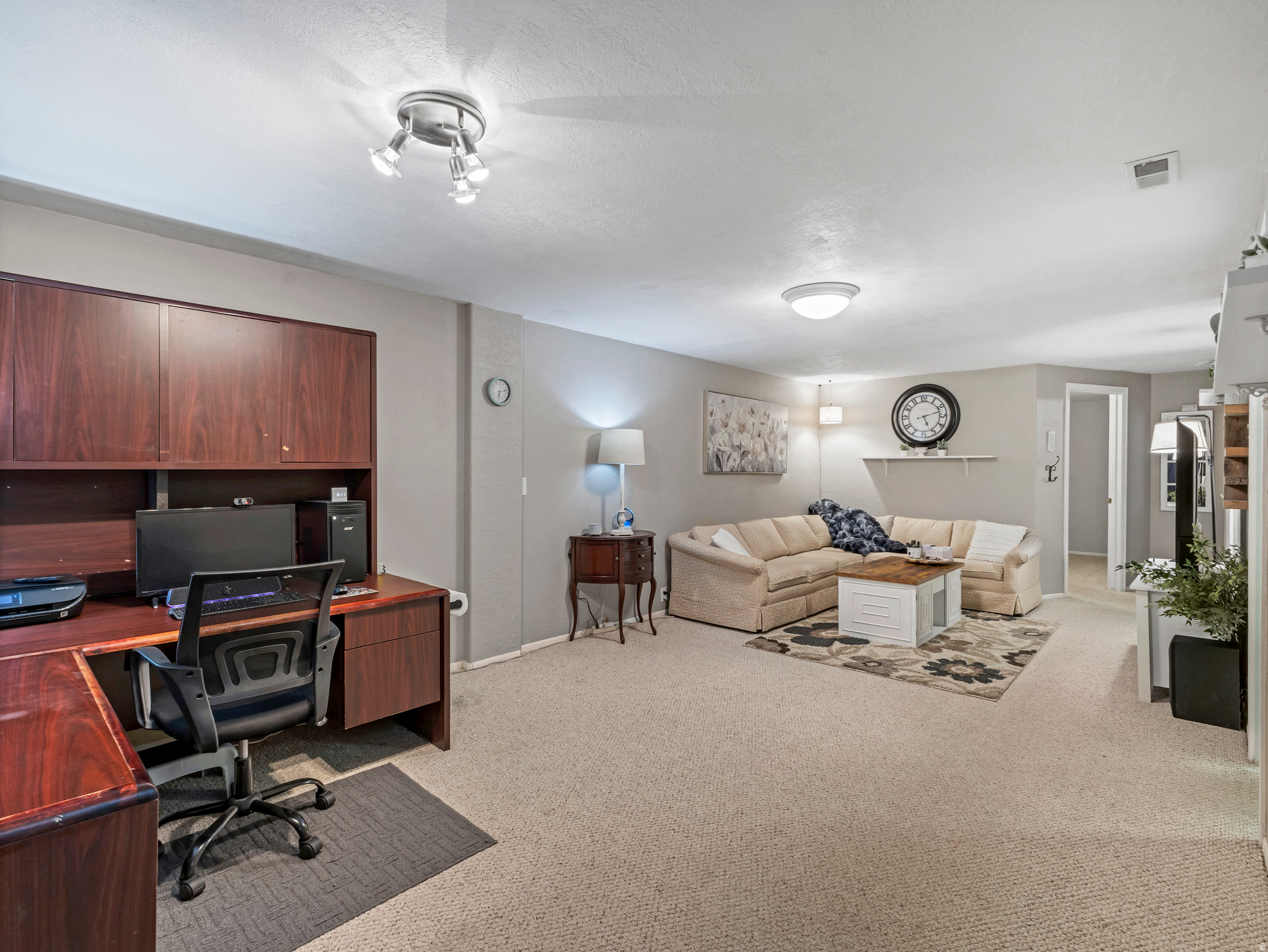 PEBBLE CREEK ESTATES - Residential