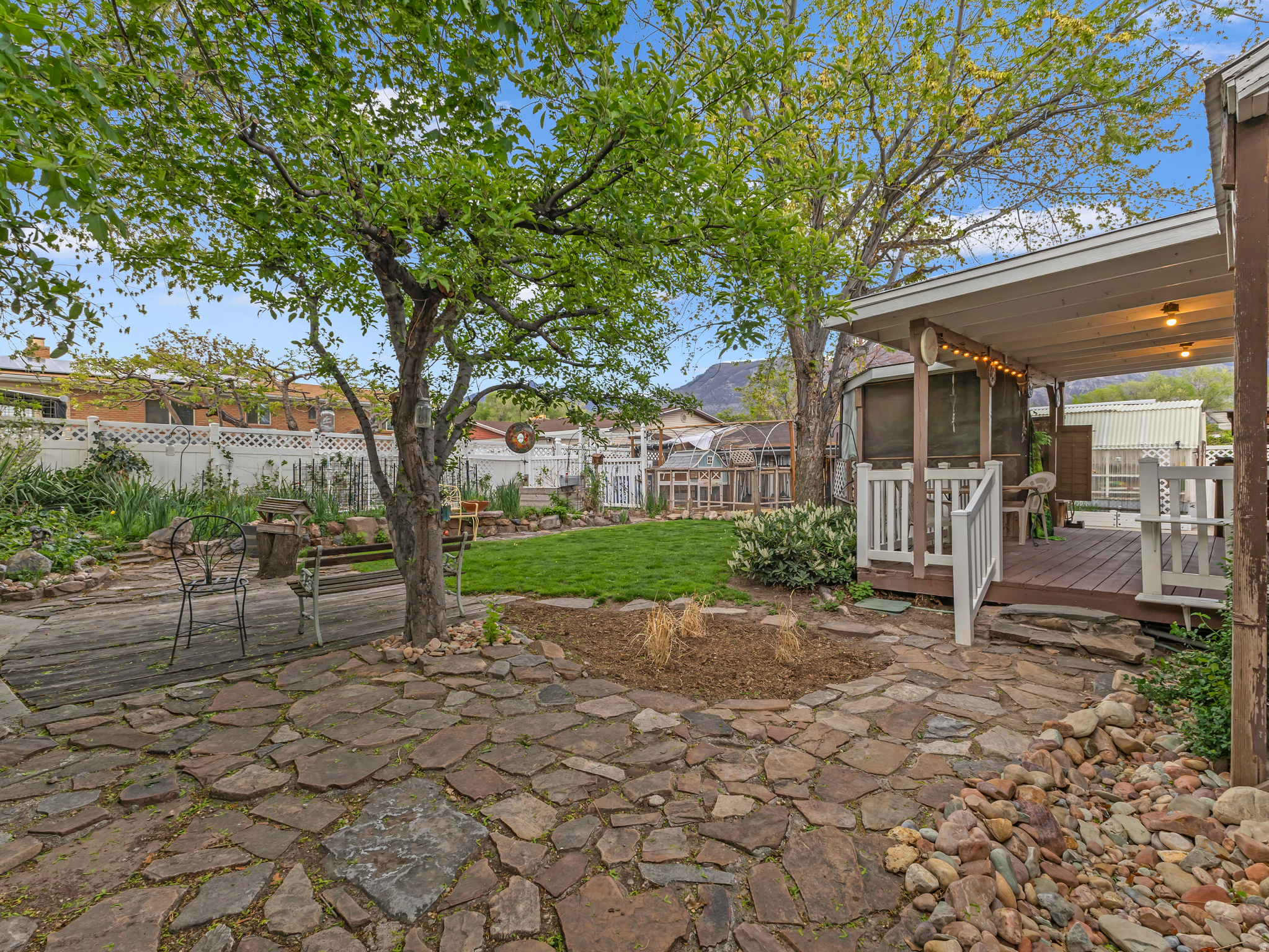 PEBBLE CREEK ESTATES - Residential