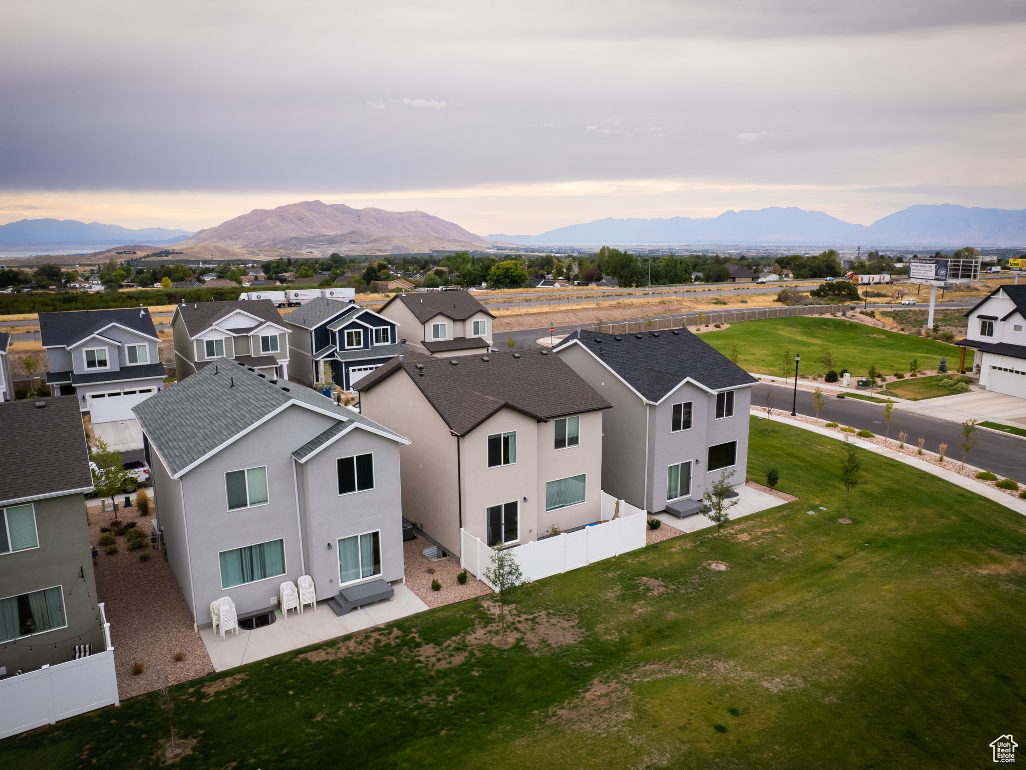 FOOTHILL VILLAGE - Residential