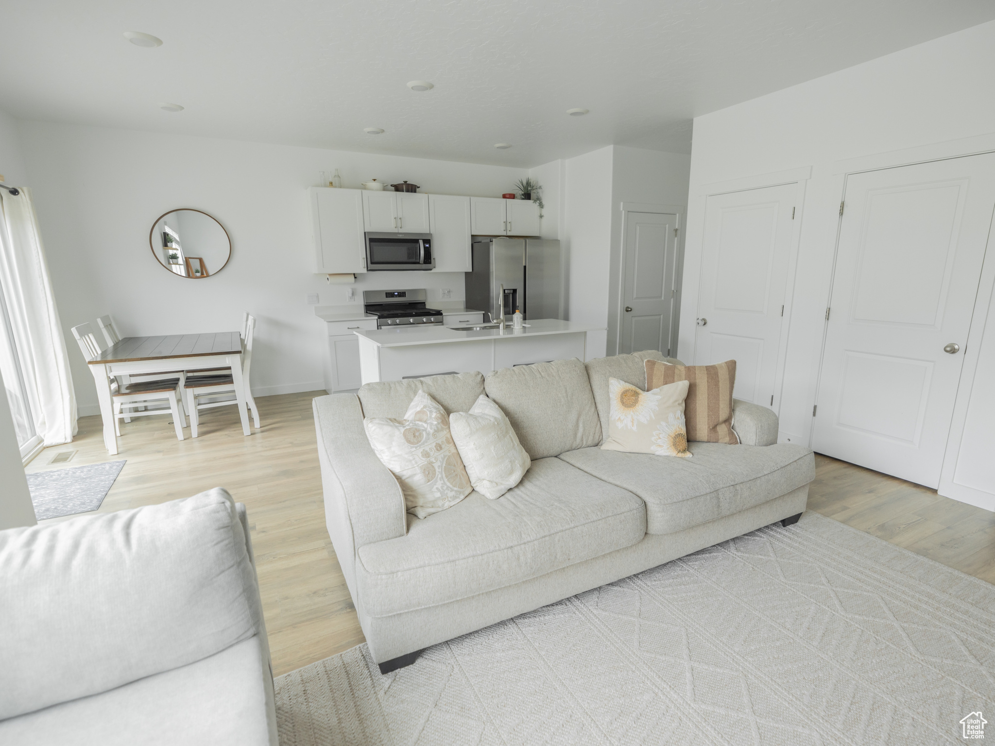 FOOTHILL VILLAGE - Residential