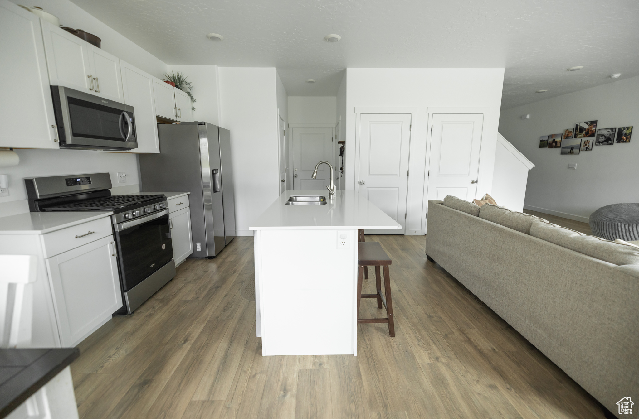 FOOTHILL VILLAGE - Residential