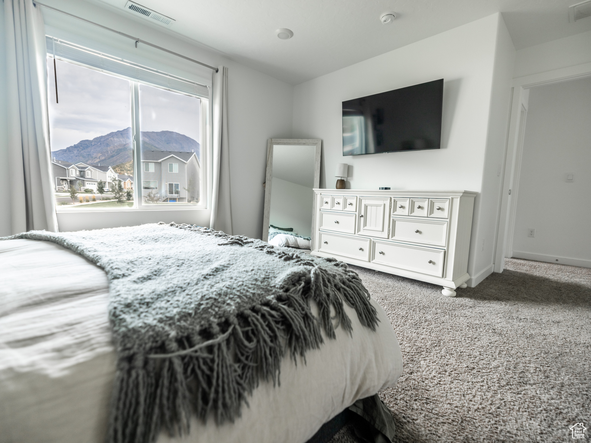 FOOTHILL VILLAGE - Residential