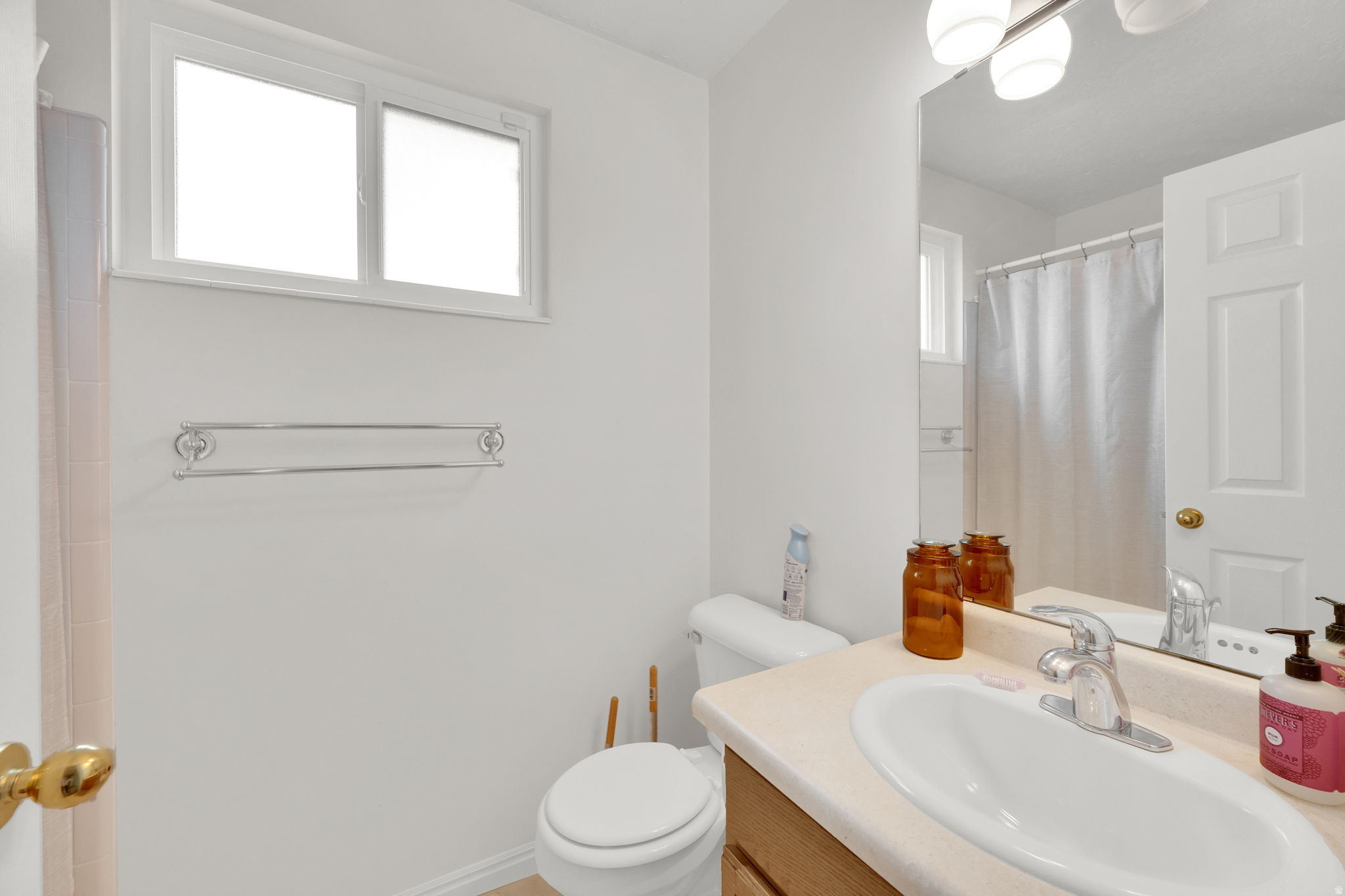 MOUNTAIN SHADOWS - Residential