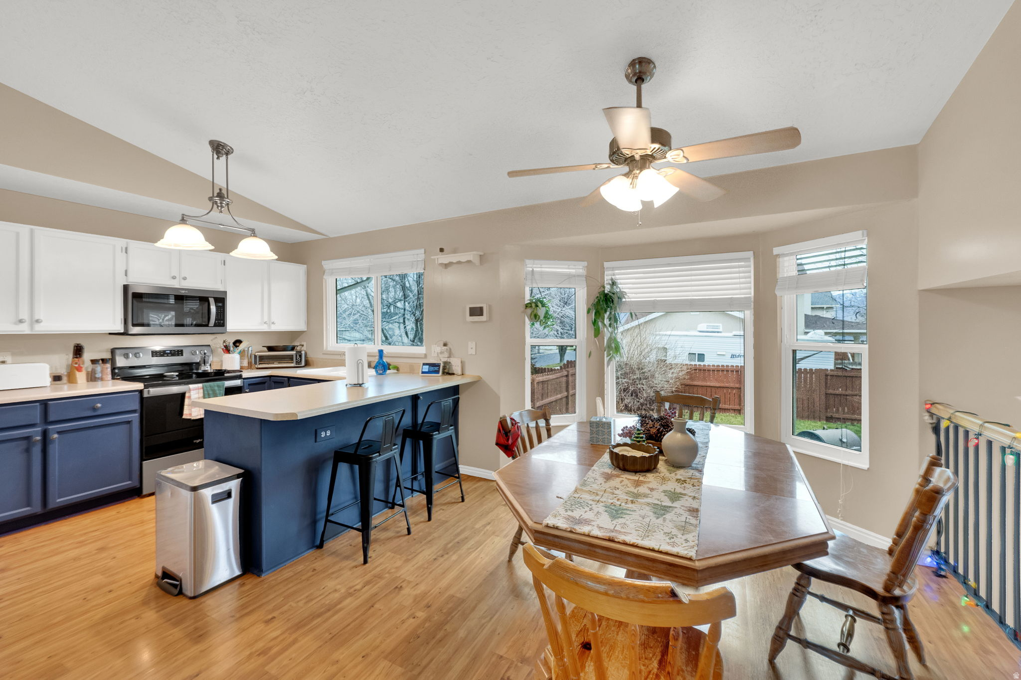 MOUNTAIN SHADOWS - Residential