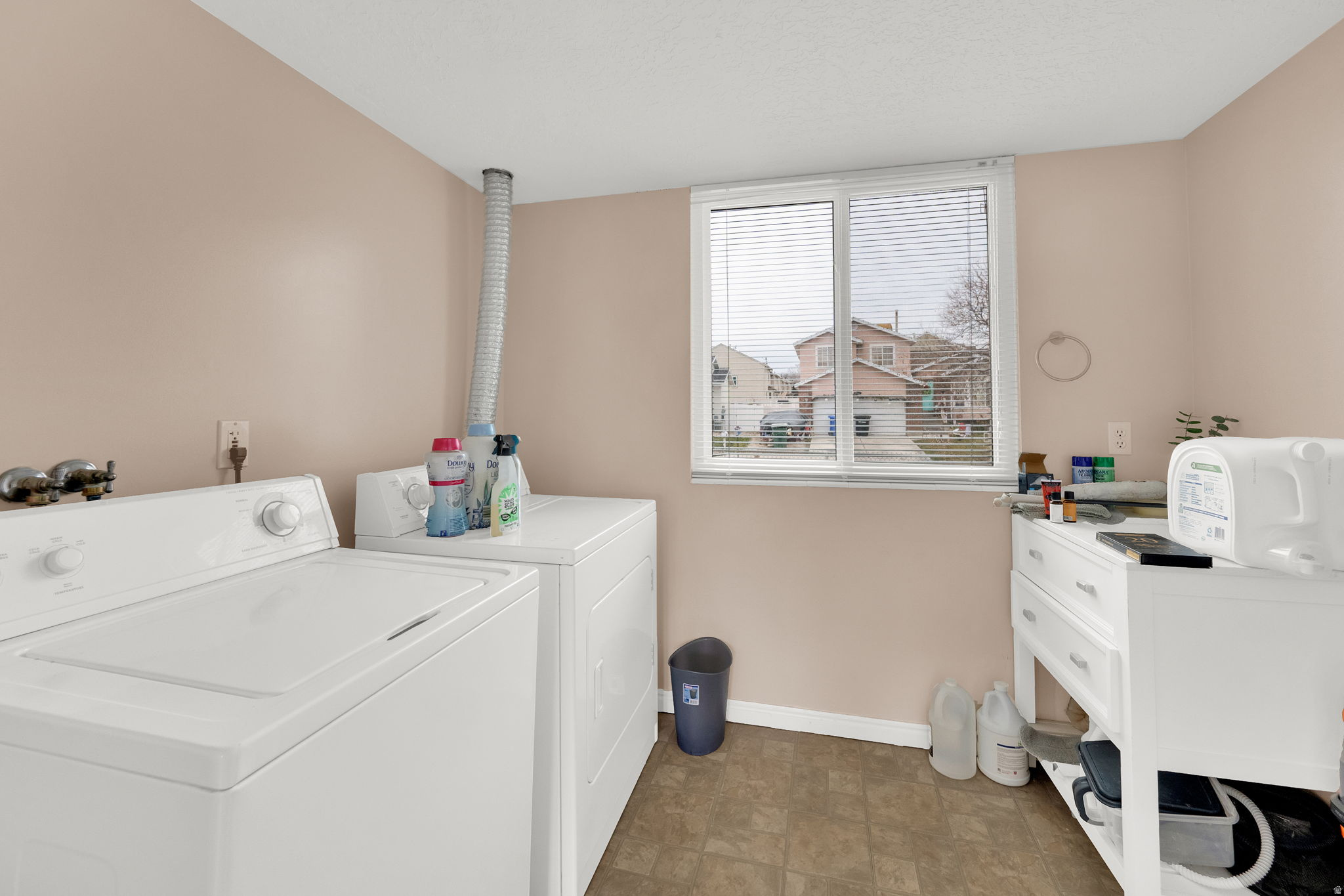 MOUNTAIN SHADOWS - Residential