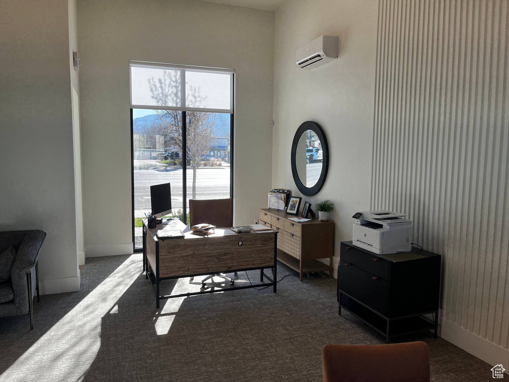 FOXRIDGE - Commercial Sale