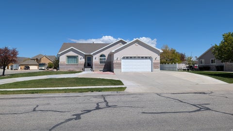 Homes For Sale - 190 W 700<br/> Garland, UT 84312