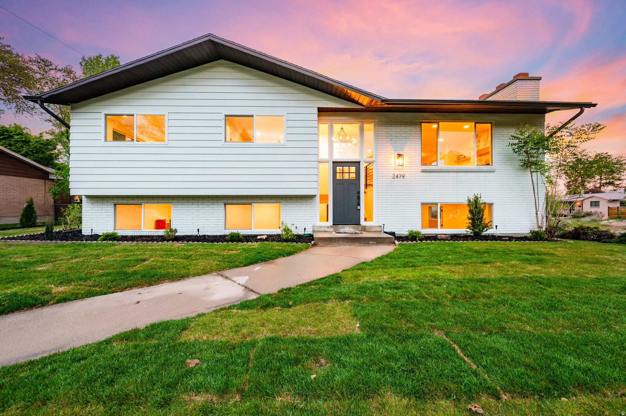 RIVIERA HEIGHTS NO 4 - Residential