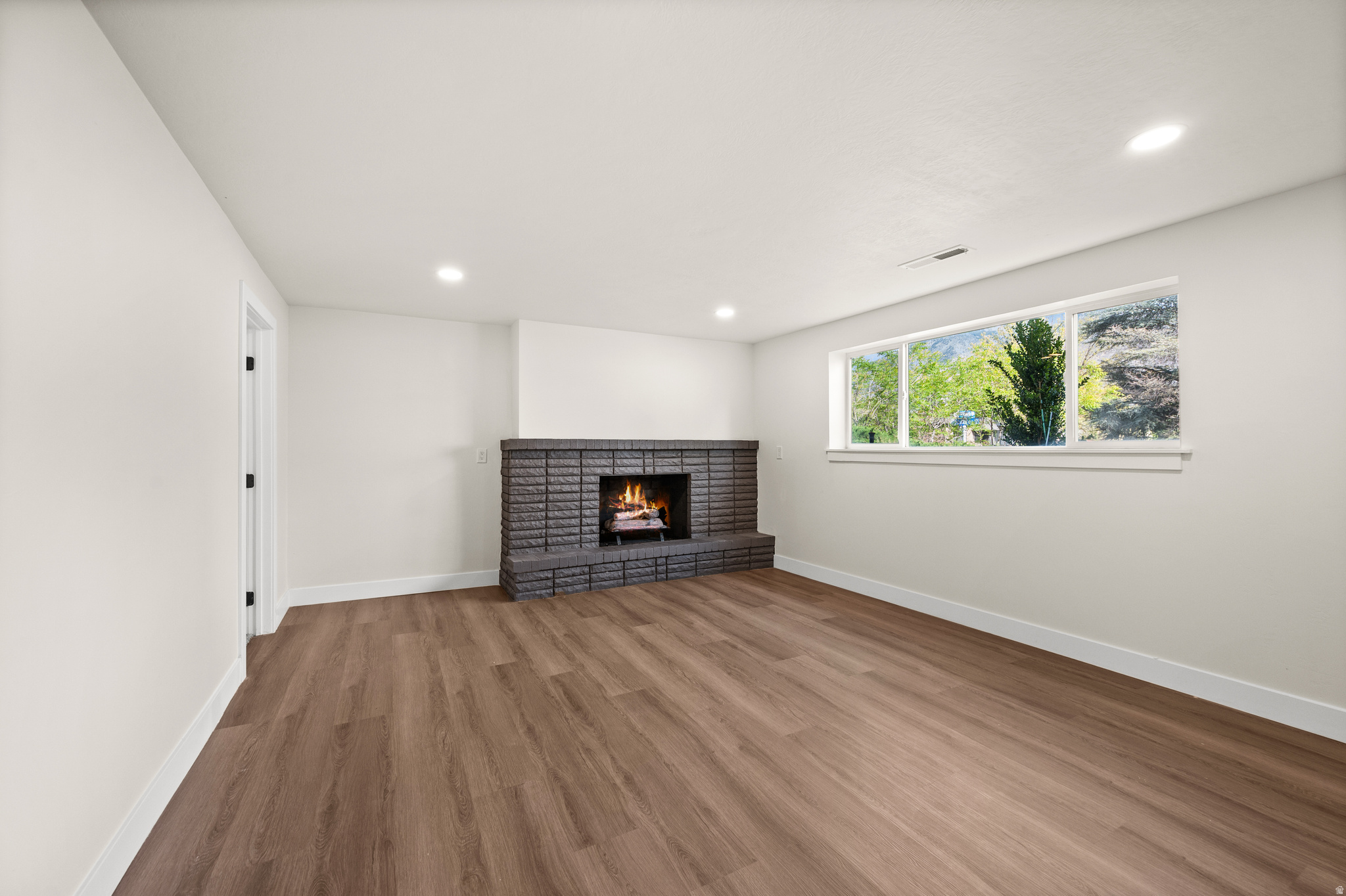 RIVIERA HEIGHTS NO 4 - Residential