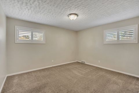 Tiny photo for 848 FRANKLIN ST, Ogden, UT 84403 (MLS # 2135980)
