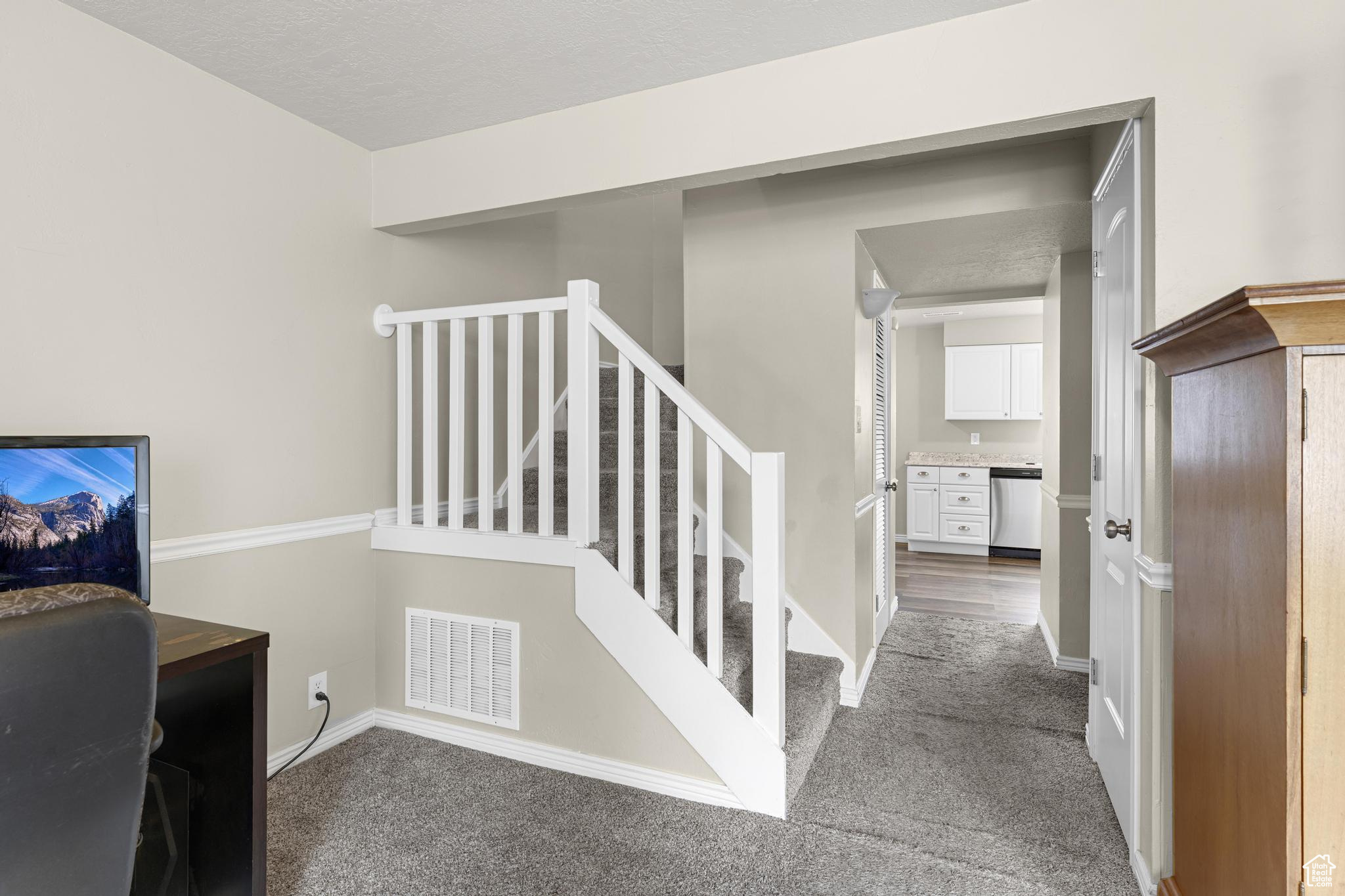 WILLOW TREE - Residential