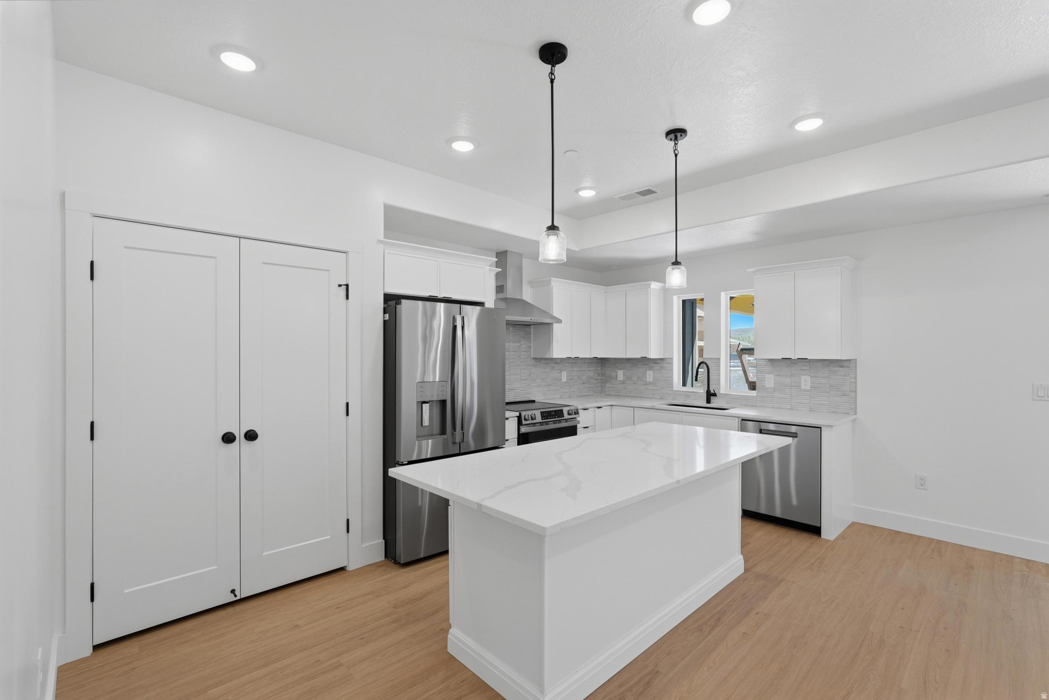 PEAKS TOWNHOMES - Residential