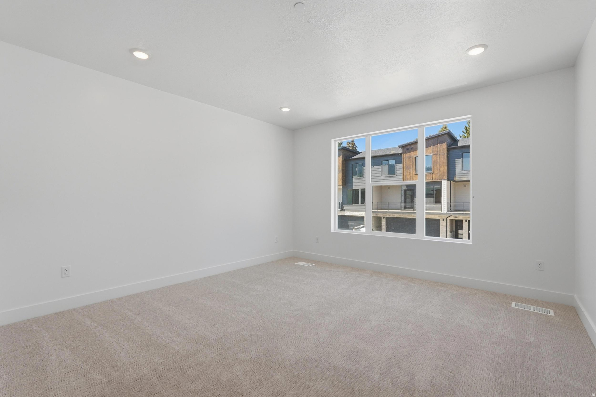 PEAKS TOWNHOMES - Residential