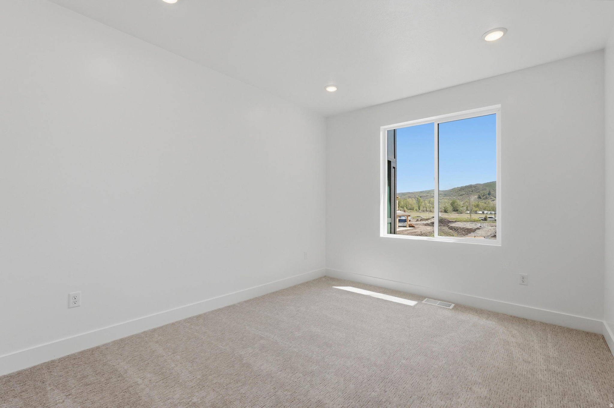 PEAKS TOWNHOMES - Residential