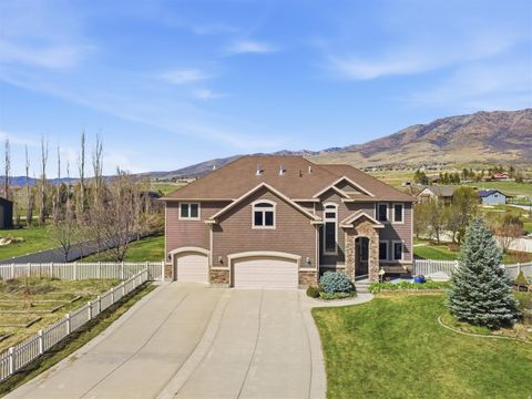 Tiny photo for 5462 E 2575 N, Eden, UT 84310 (MLS # 2150077)