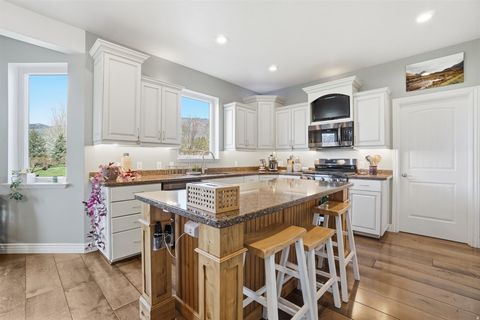 Tiny photo for 5462 E 2575 N, Eden, UT 84310 (MLS # 2150077)