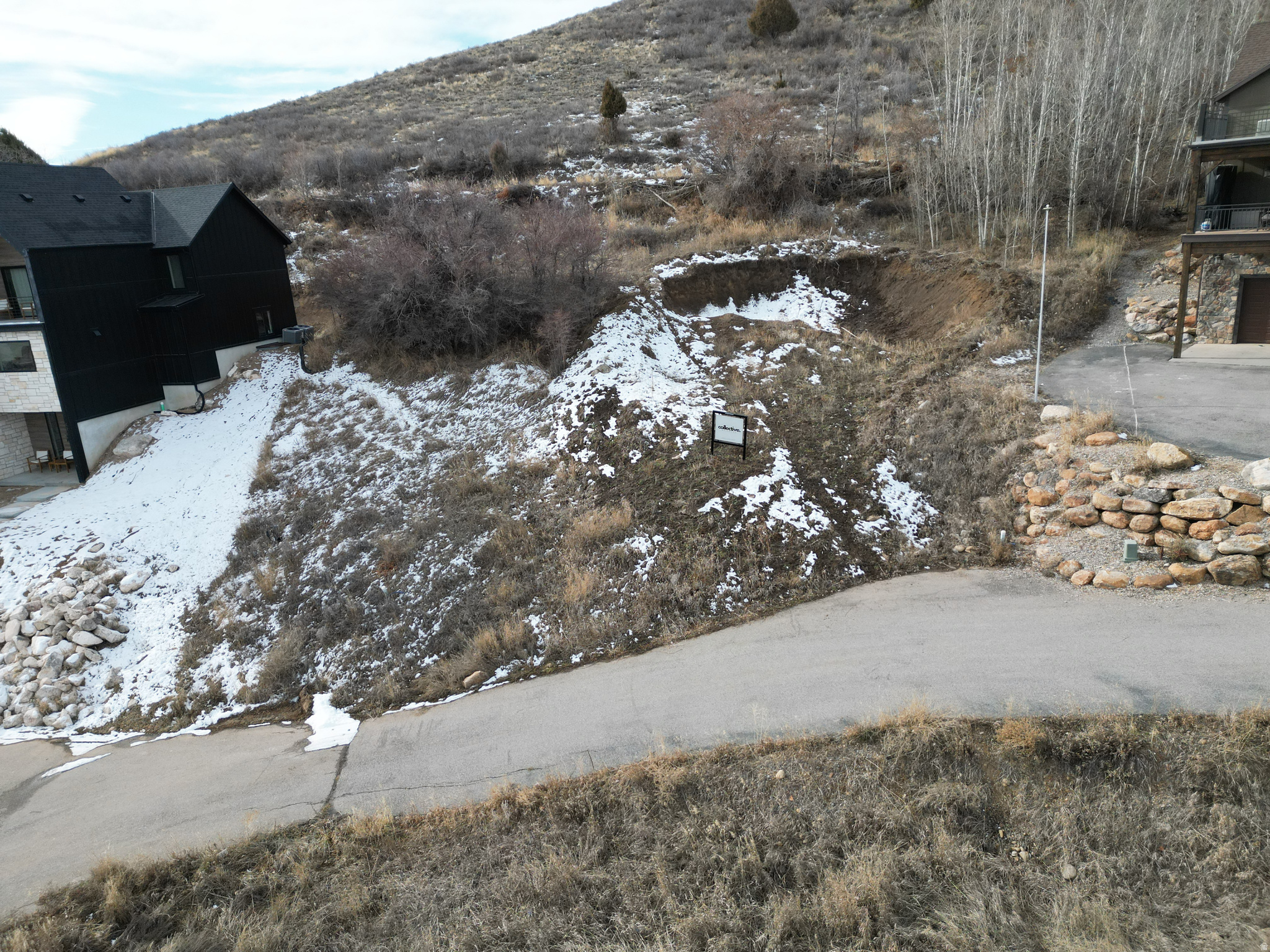 LOCHWOOD ESTATES - Residential