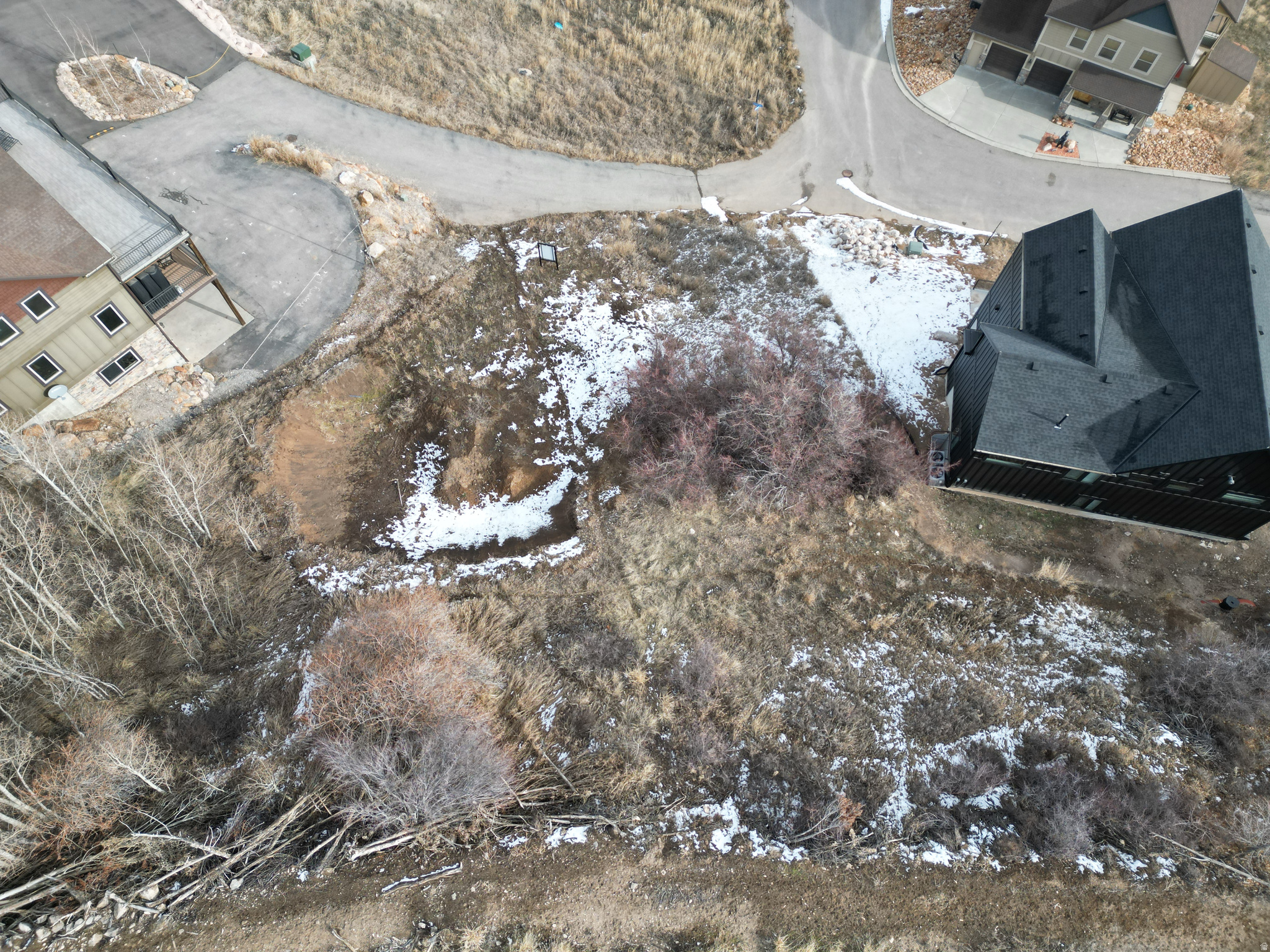 LOCHWOOD ESTATES - Residential