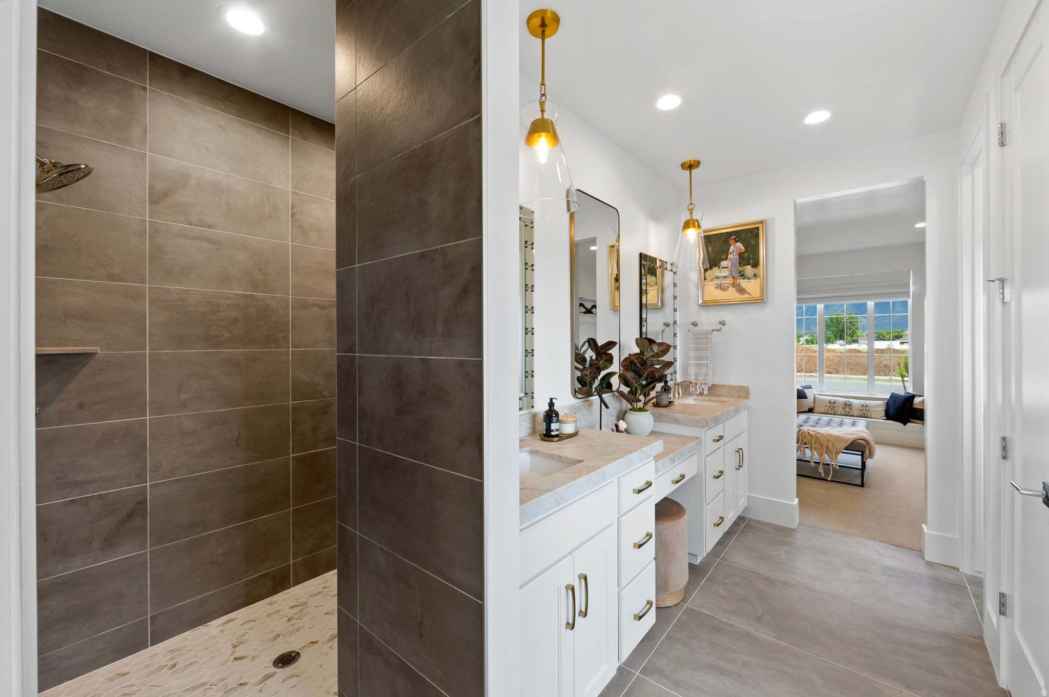 GARRETT'S PLACE - Residential