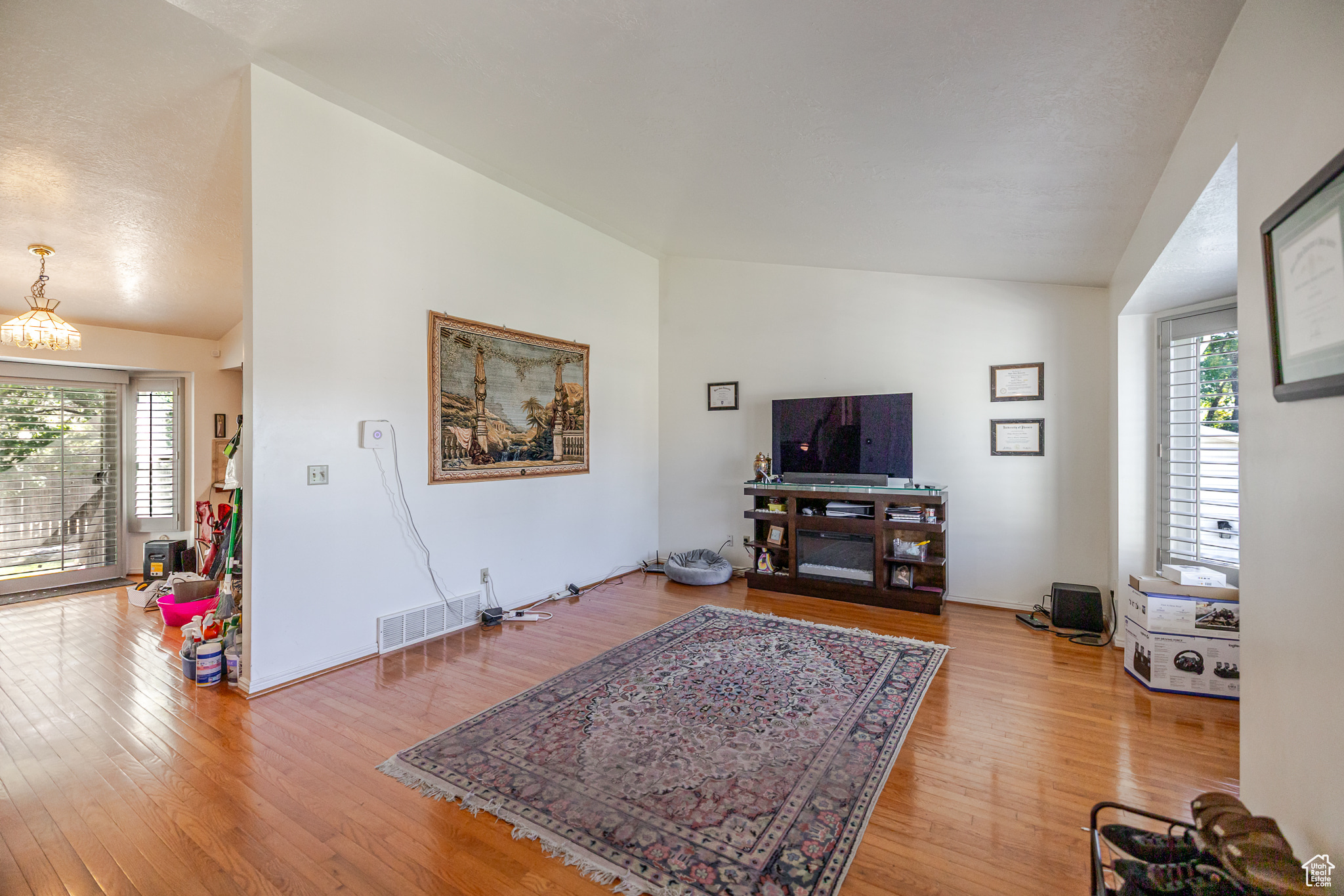 INDIAN HILLS - Residential