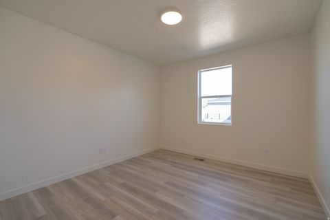 Tiny photo for 2191 E GRANITE LN, Eagle Mountain, UT 84005 (MLS # 2134832)