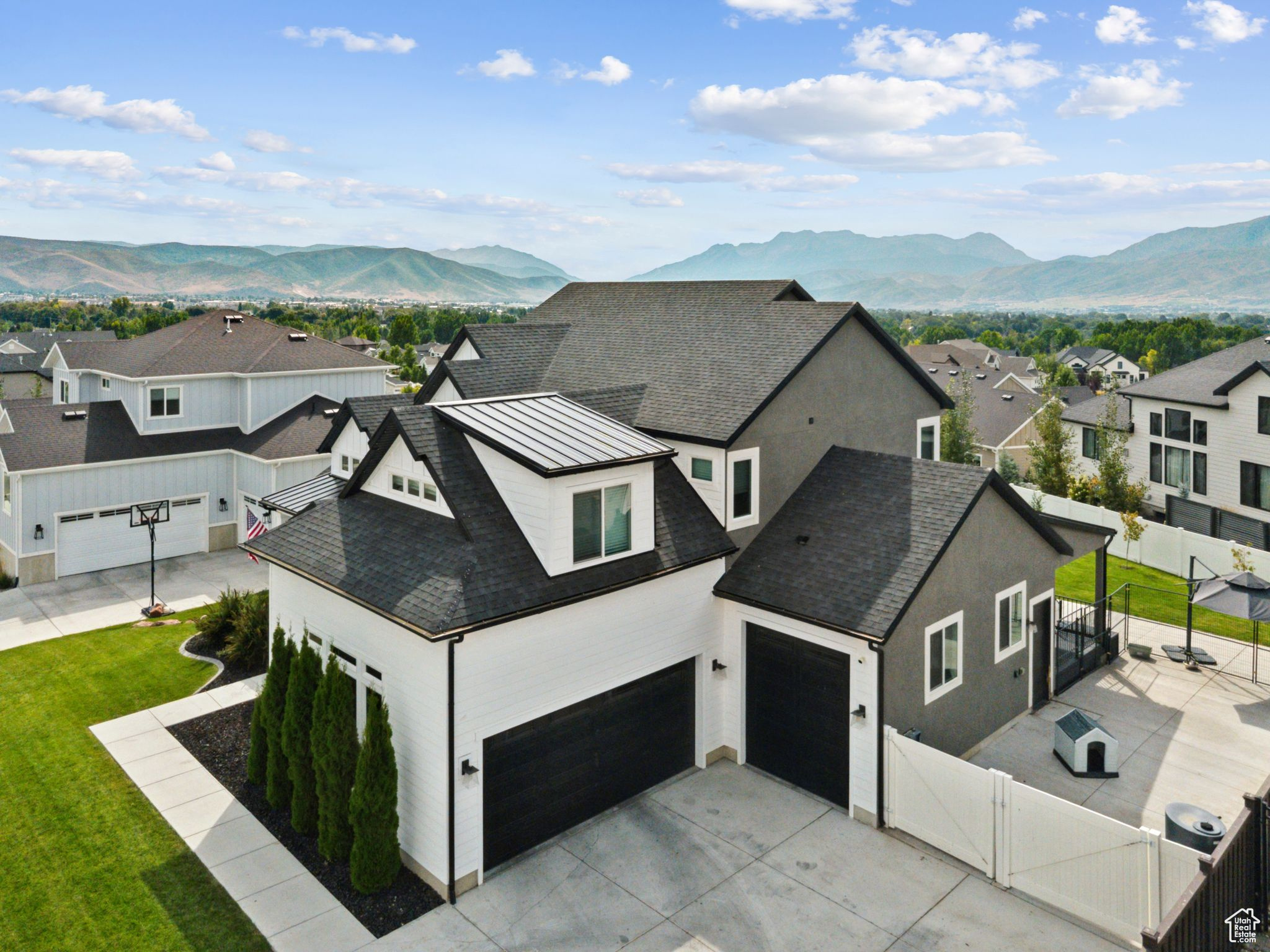 STONE CREEK - Residential