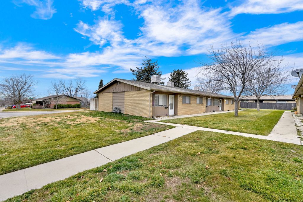 Photo of 64 W 1425 N, Sunset, UT 84015 (MLS # 2127746)
