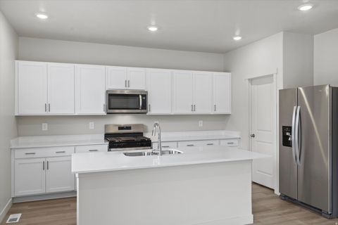 Tiny photo for 3452 N HANNAH ST #1607, Eagle Mountain, UT 84005 (MLS # 2154612)