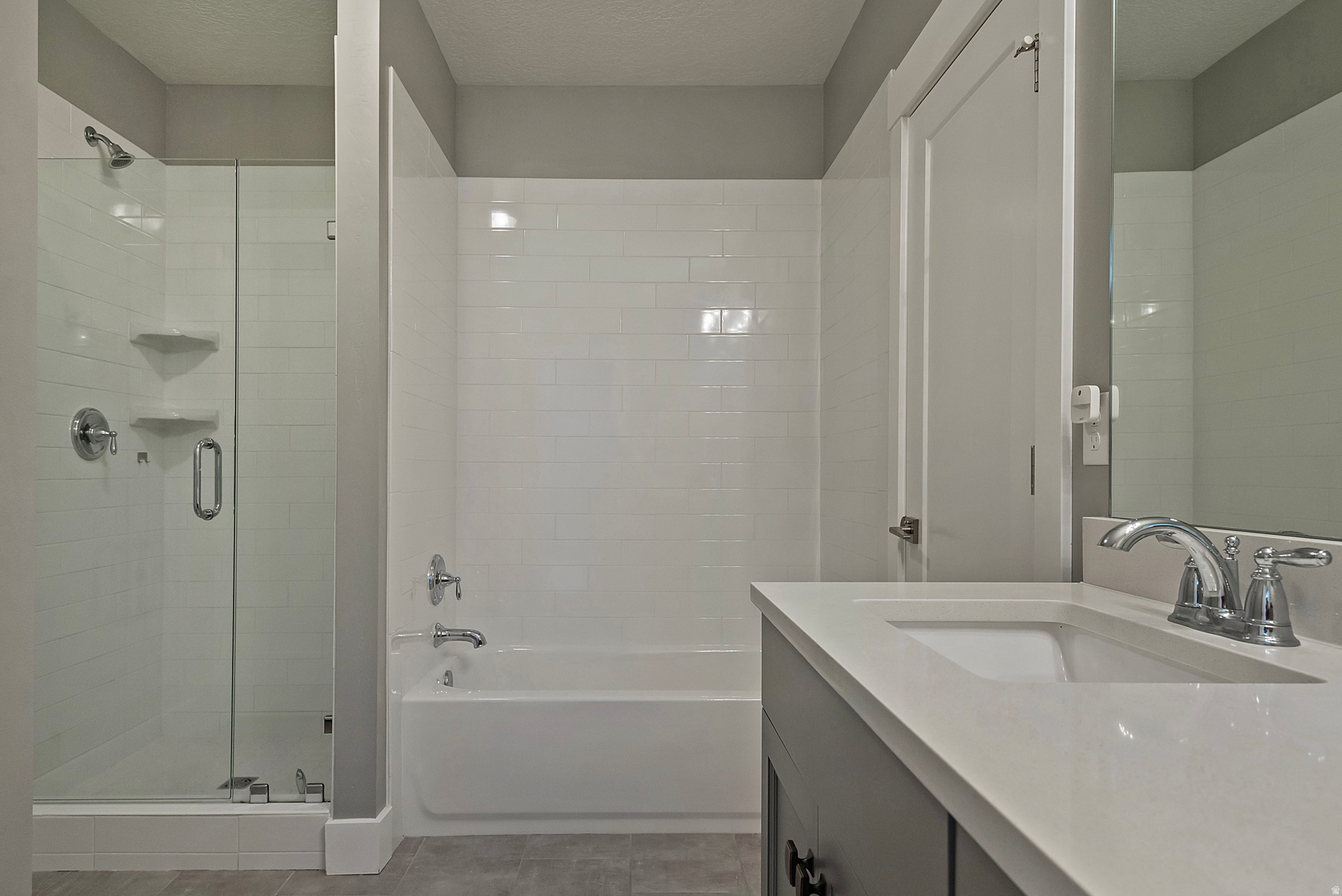 VILLAS@DIMPLE DELL - Residential