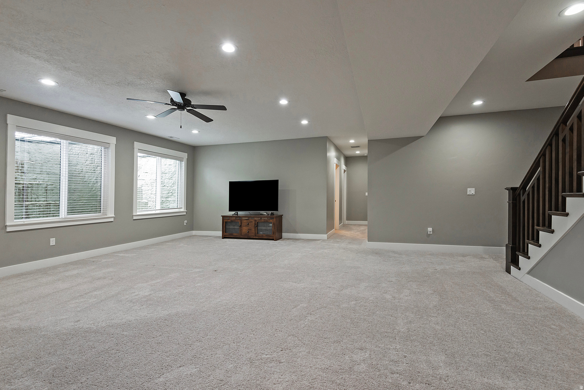 VILLAS@DIMPLE DELL - Residential