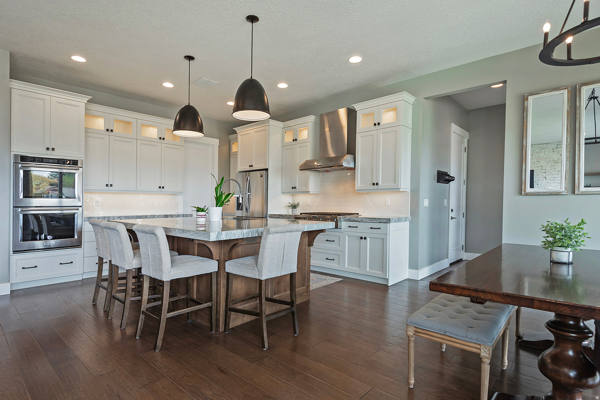 VILLAS@DIMPLE DELL - Residential