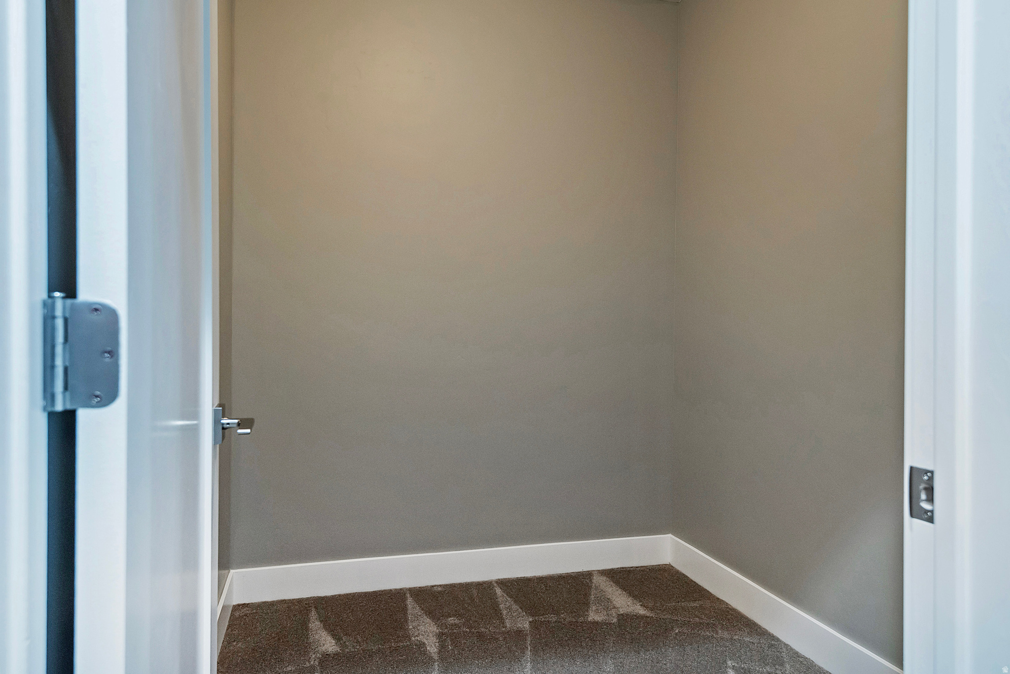 VILLAS@DIMPLE DELL - Residential