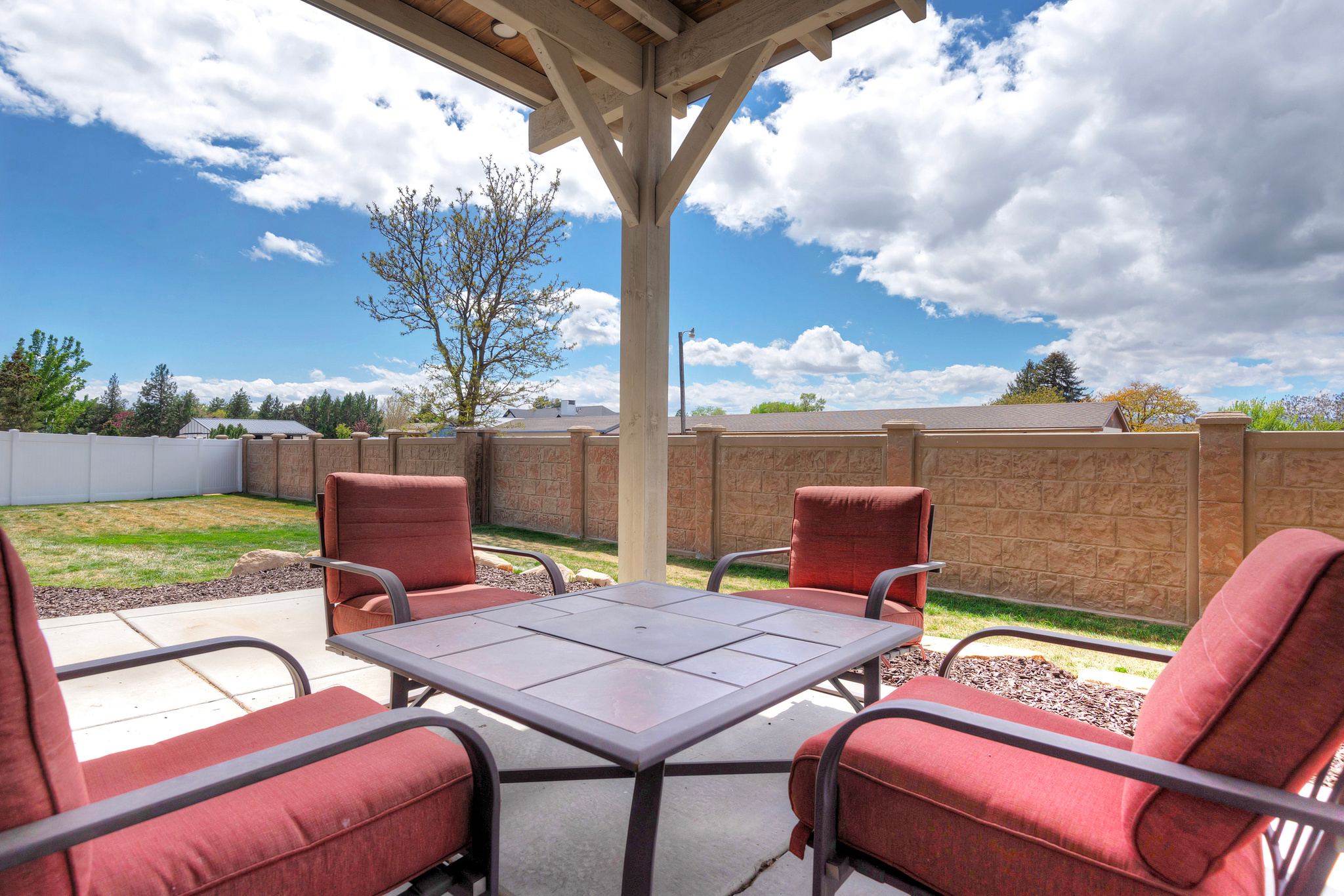 VILLAS@DIMPLE DELL - Residential