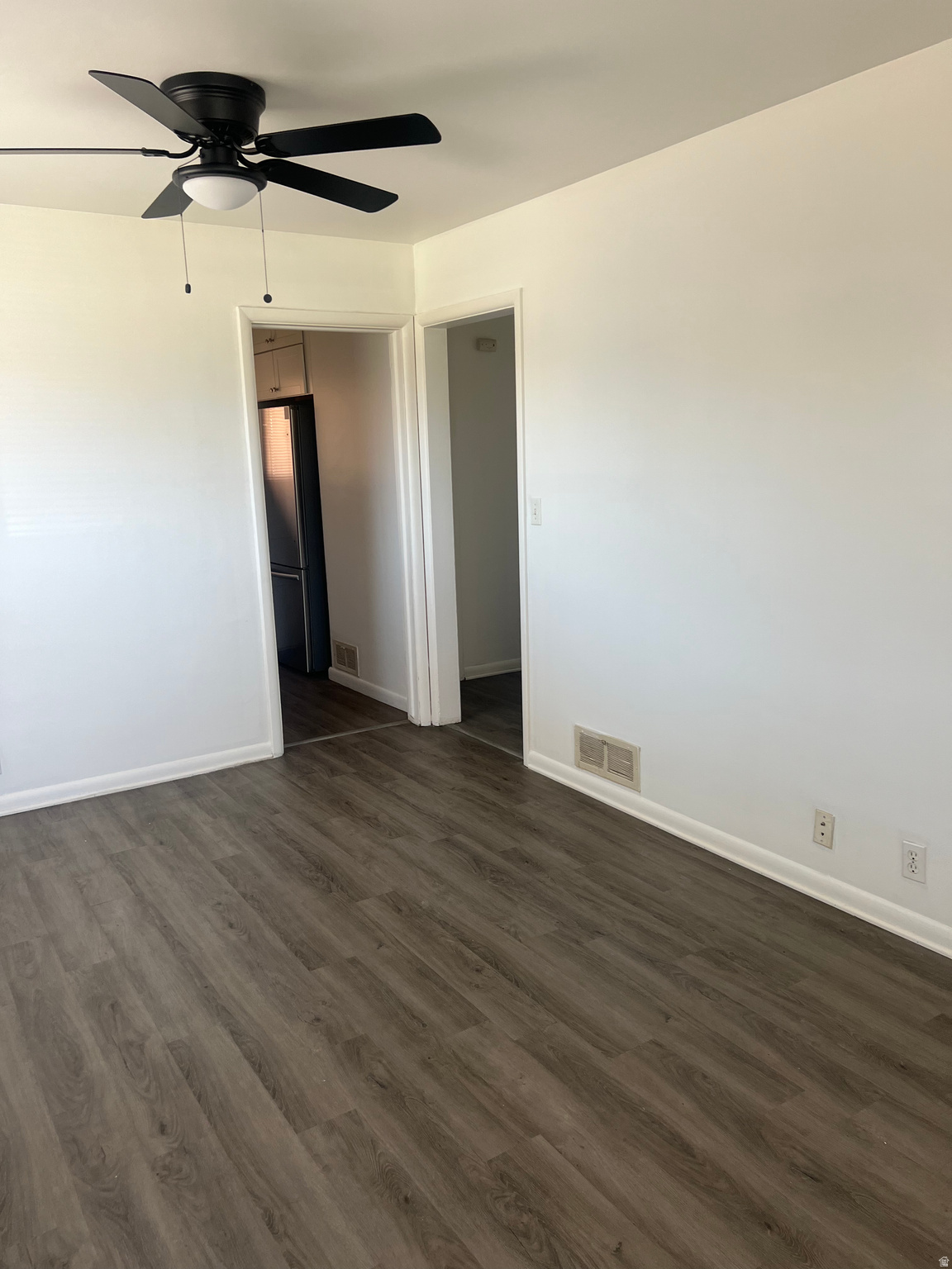 WELBY AVENUE SUB - Residential Lease