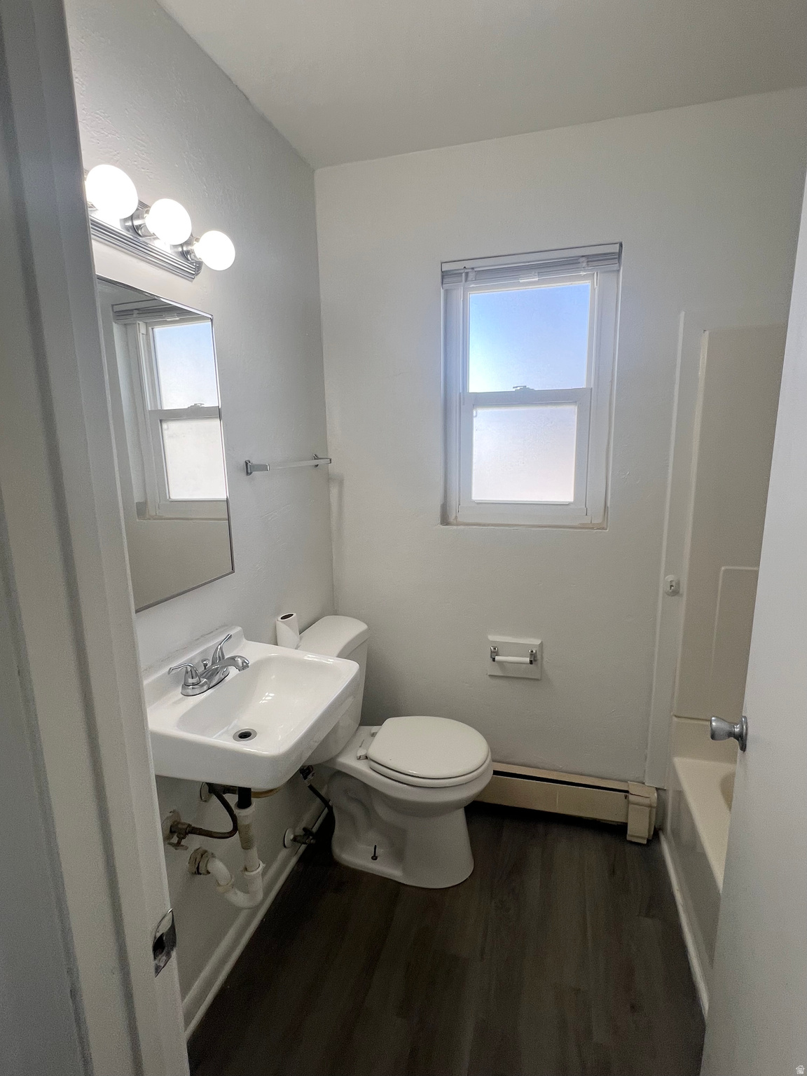 WELBY AVENUE SUB - Residential Lease