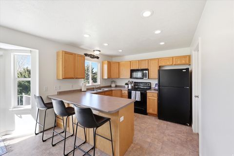 Tiny photo for 1548 E 1350 S, Provo, UT 84606 (MLS # 2154640)
