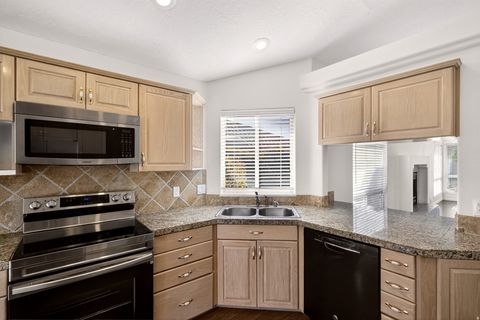 Tiny photo for 356 N CACTUS LN #7, Washington, UT 84780 (MLS # 2127307)