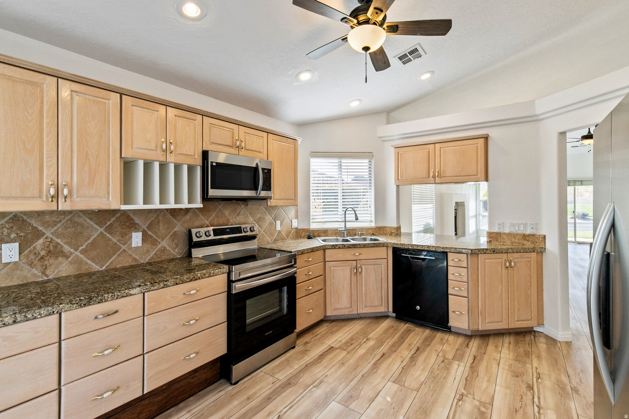 GREEN SPRINGS GARDEN HOMES - Residential