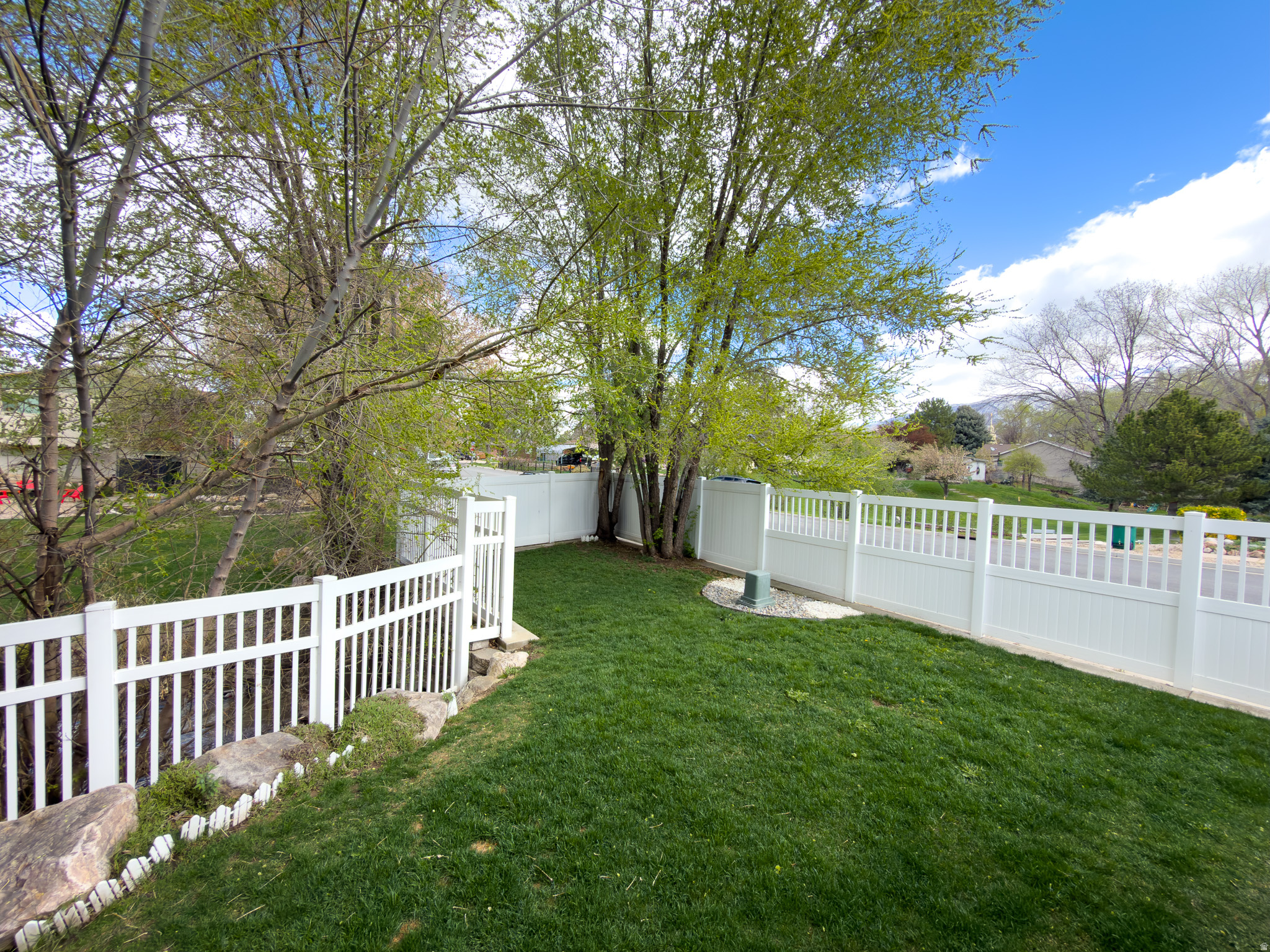 ROSEWOOD - Residential