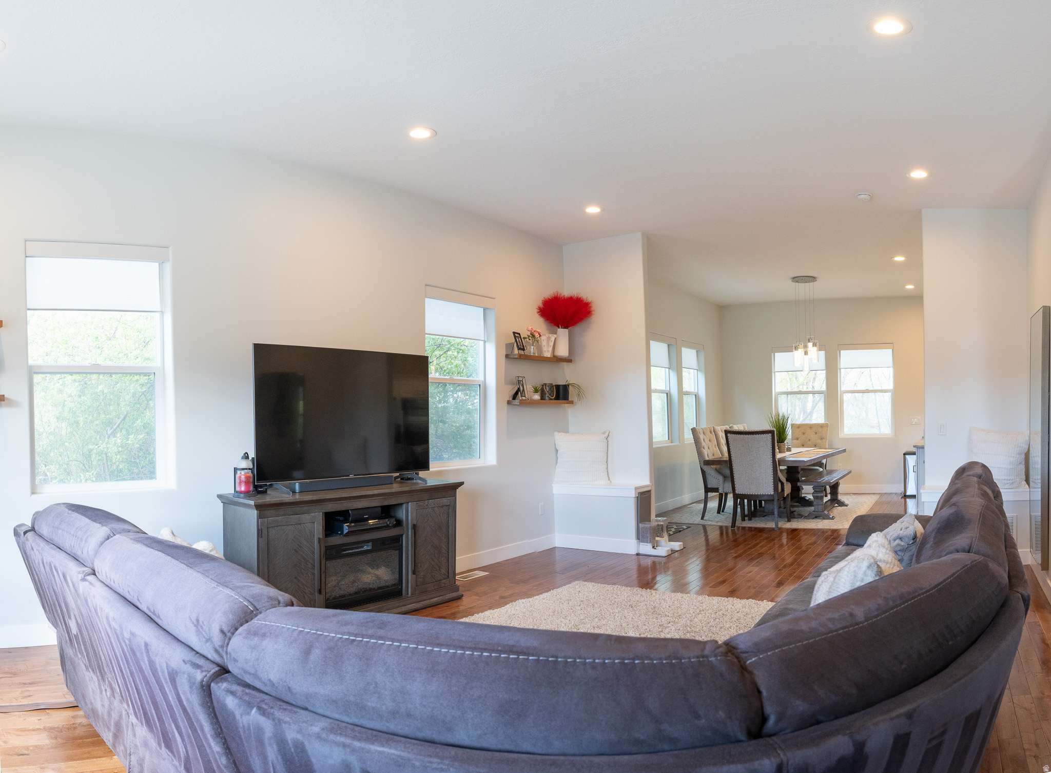 ROSEWOOD - Residential