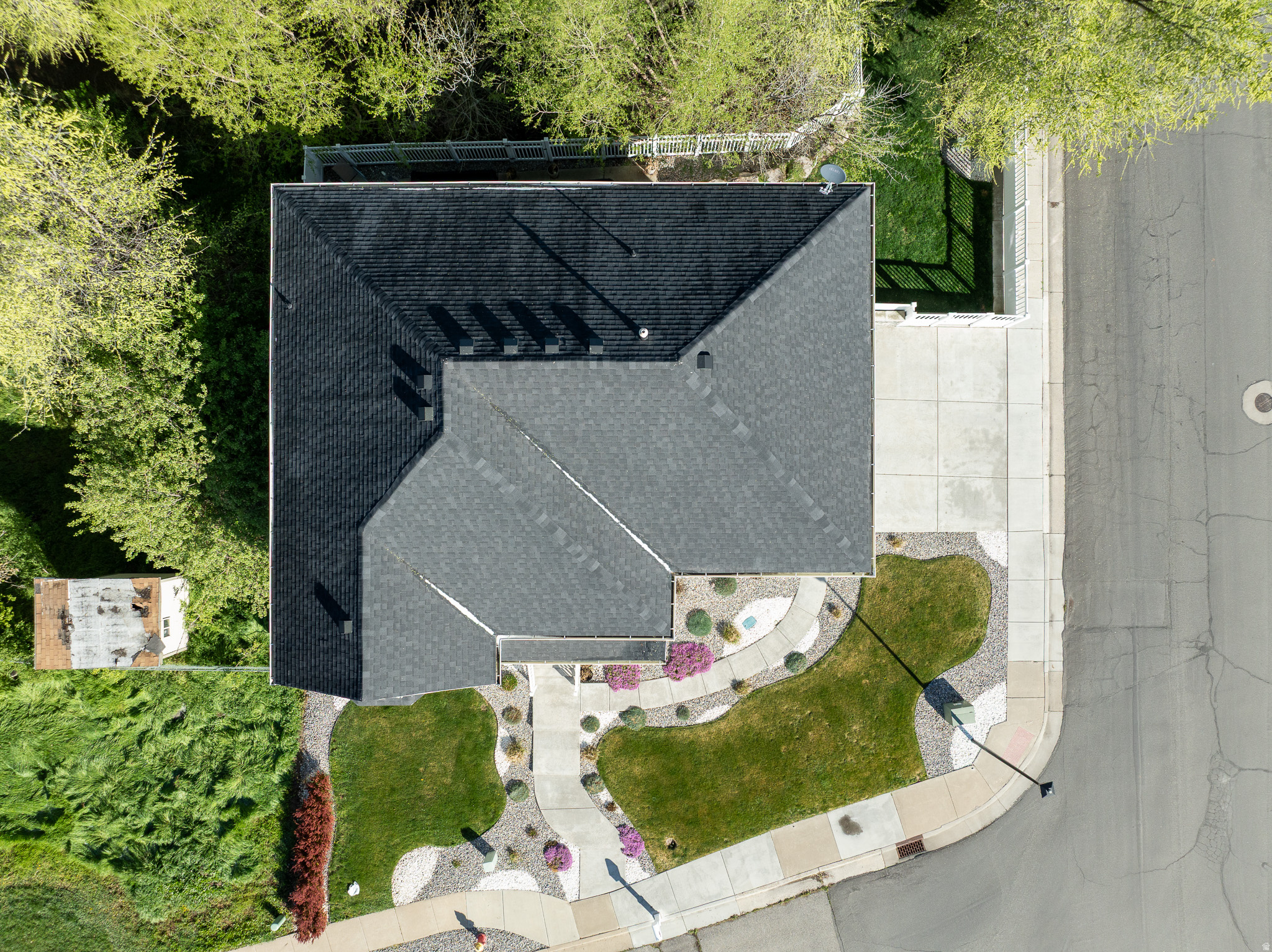 ROSEWOOD - Residential