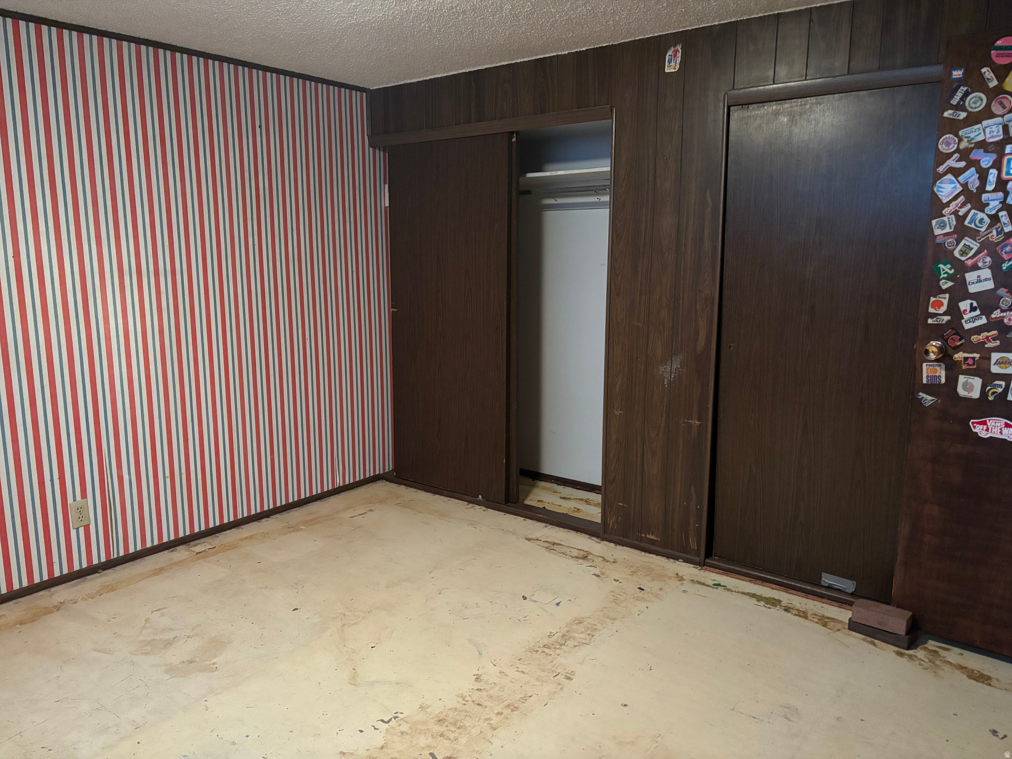 MEADOWBROOK FARMS - Residential