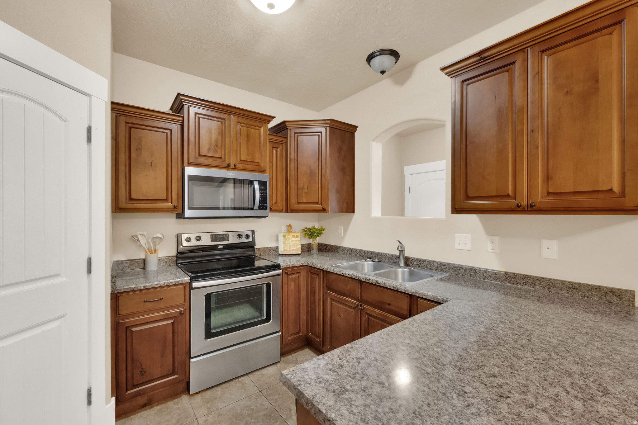 HILLCREST - Residential