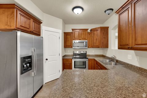 Tiny photo for 1948 N CREST RD, Saratoga Springs, UT 84045 (MLS # 2118766)