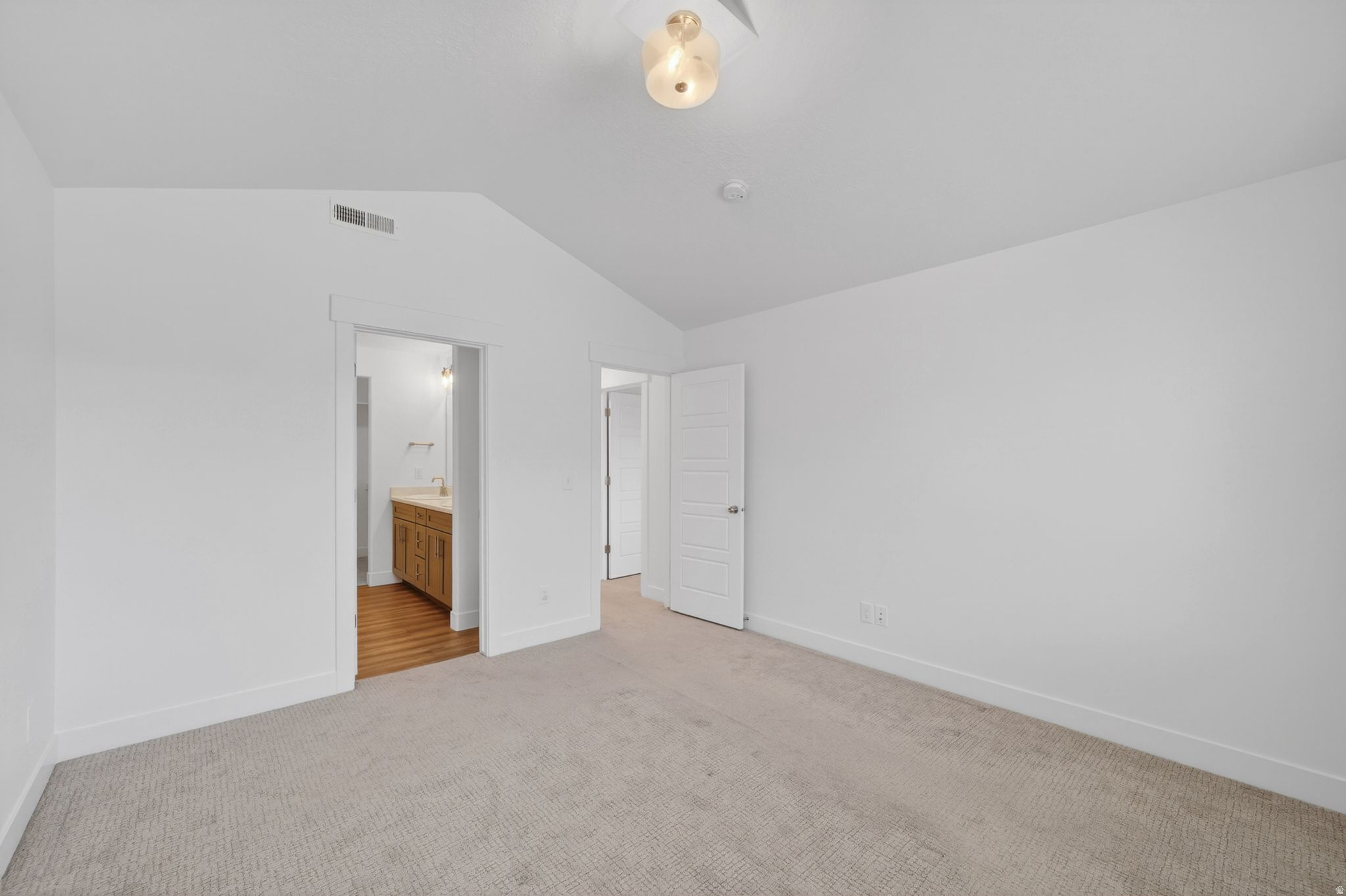MOUNTAIN RIDGE - Residential