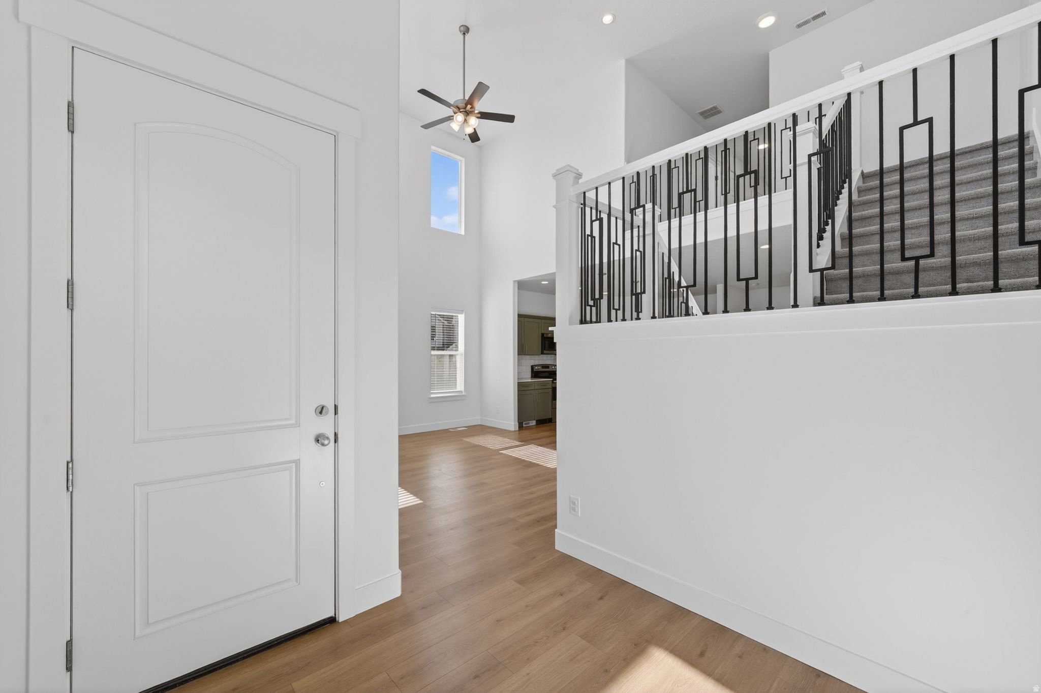MOUNTAIN RIDGE - Residential